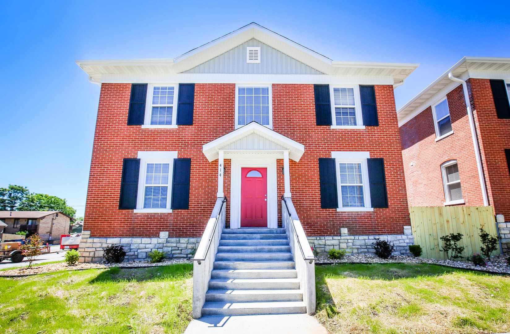 Springfield Apartment: 414 E Harrison
