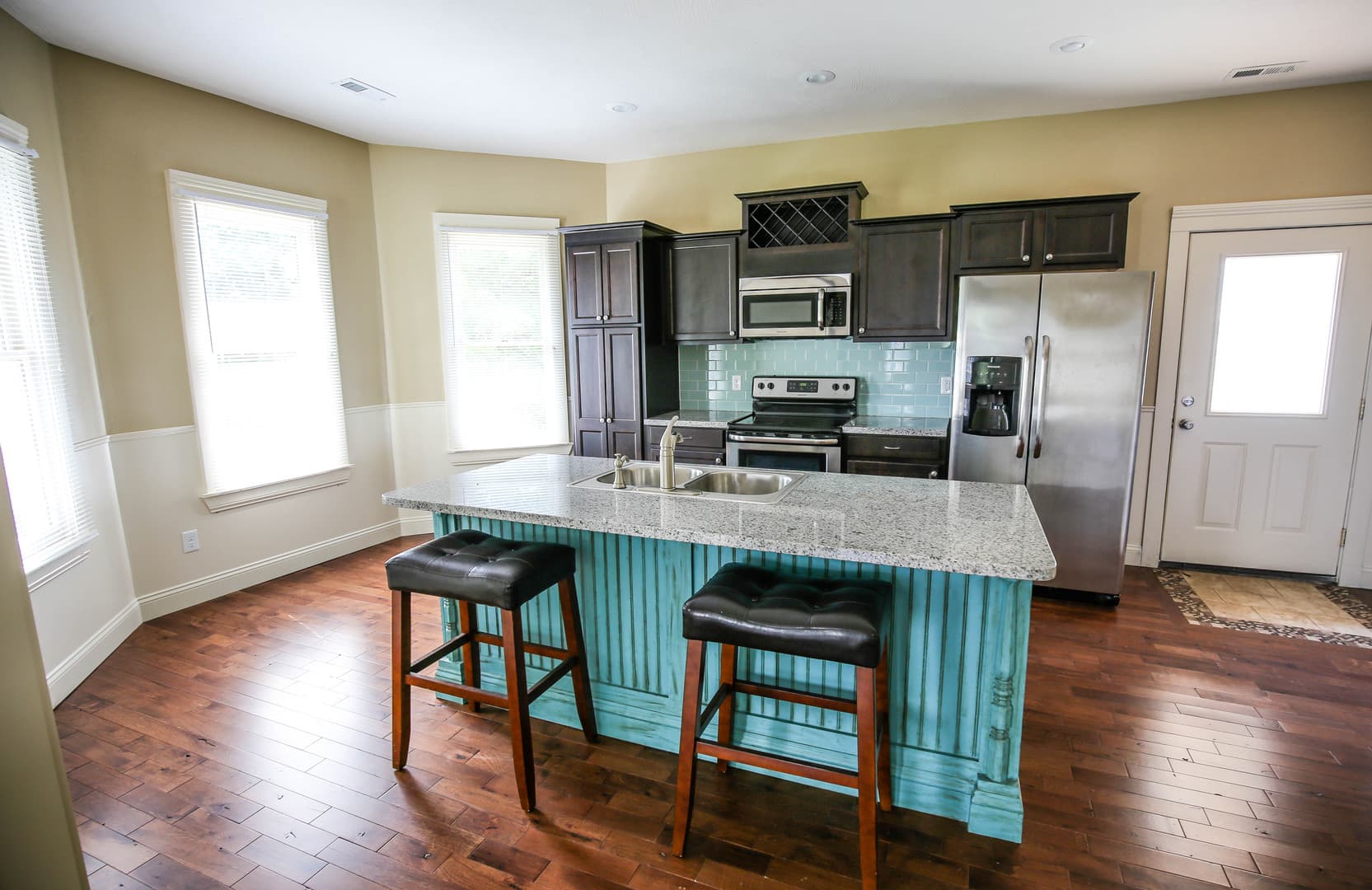 Springfield Apartment: 1144 E Walnut