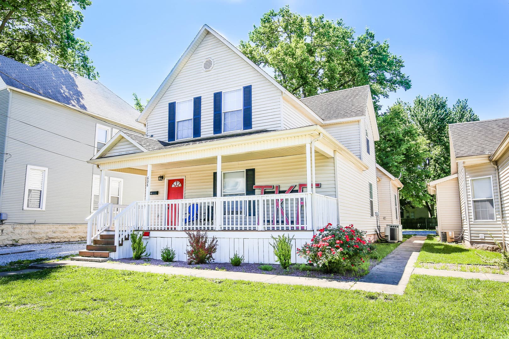 Springfield Apartment: 608 W Mt Vernon