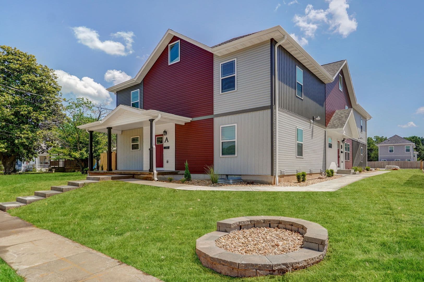 Springfield Apartment: 1320 E Elm