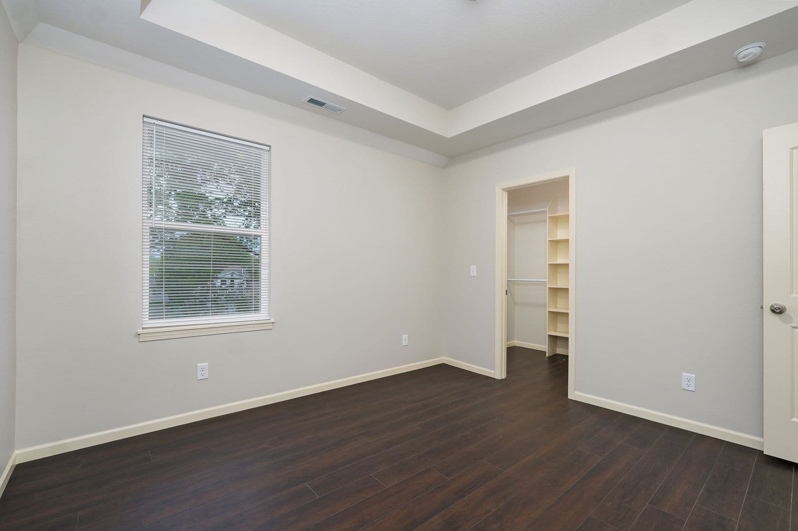 Springfield Apartment: 631 S Grant