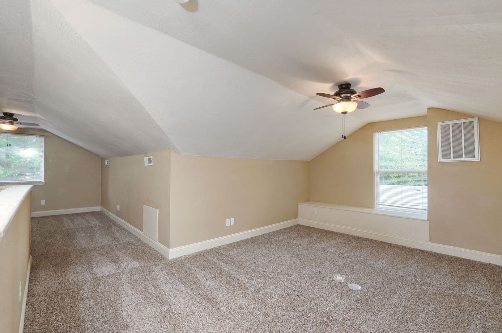 Springfield House: 631 S Kickapoo