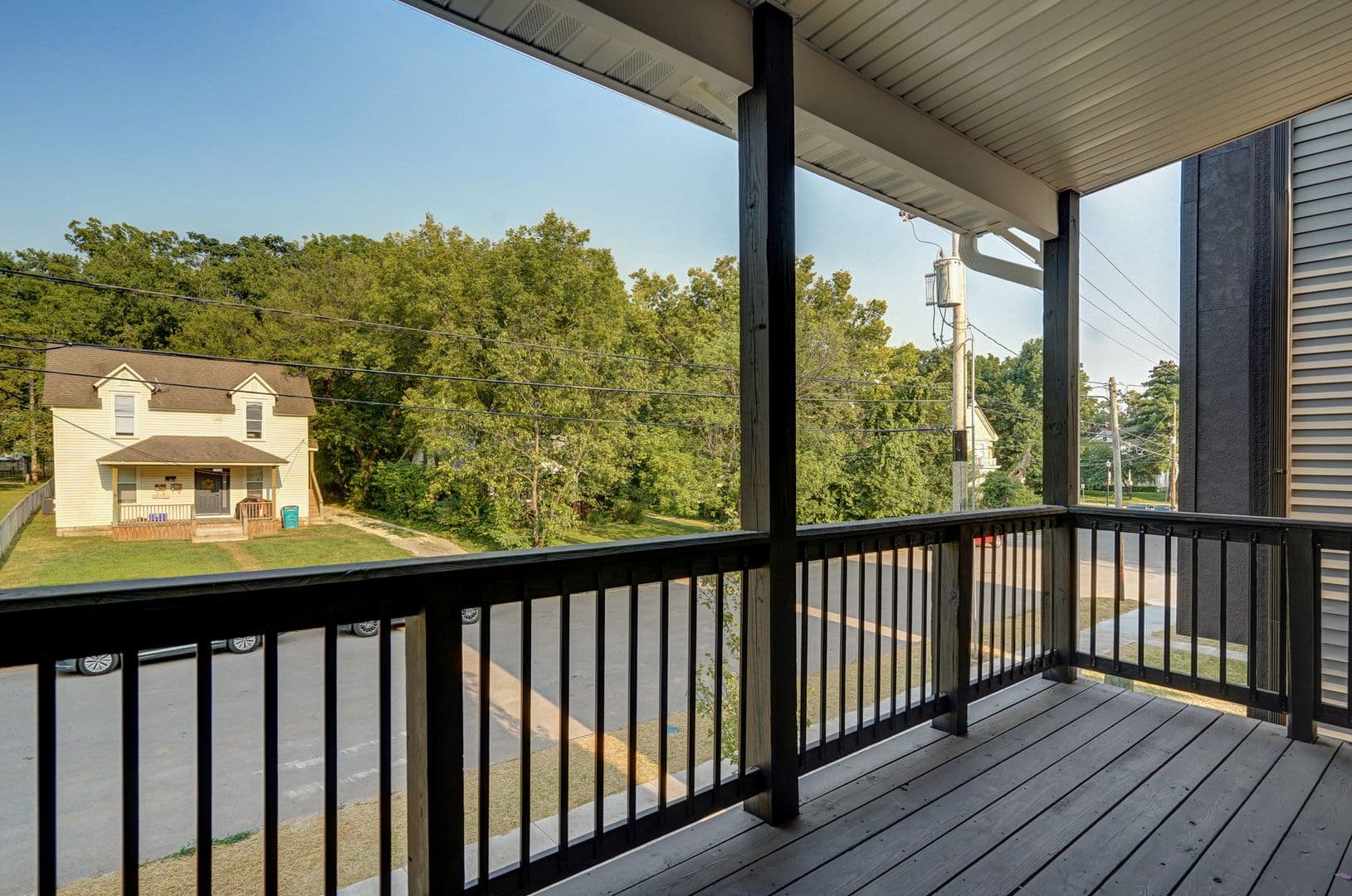 Springfield Apartment: 323 S Florence Ave