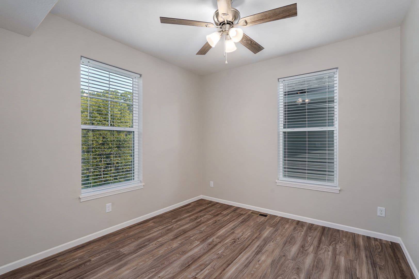 Springfield Apartment: 323 S Florence Ave