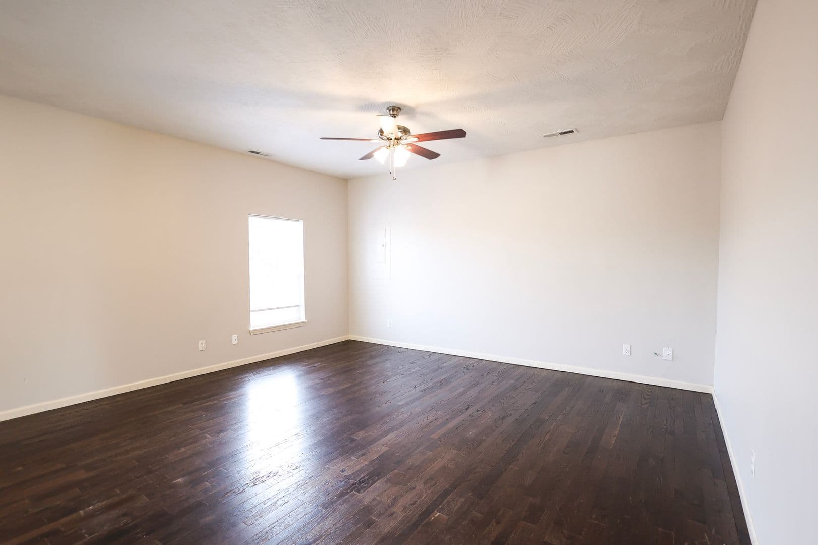 Springfield Apartment: 414 E Harrison