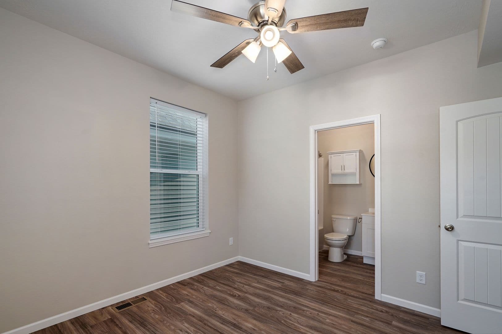 Springfield Apartment: 311 S Florence Ave