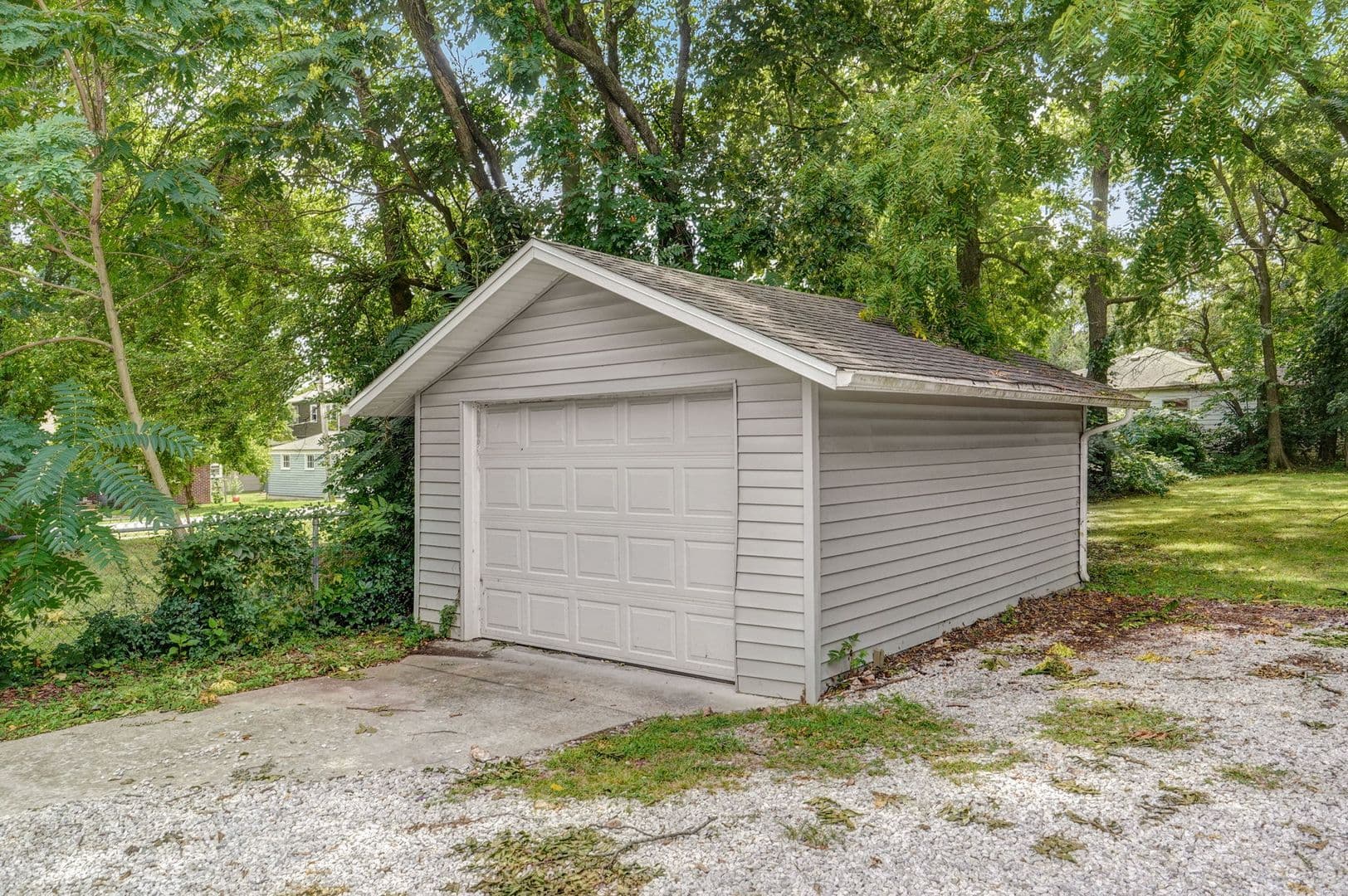 Springfield House: 631 S Kickapoo