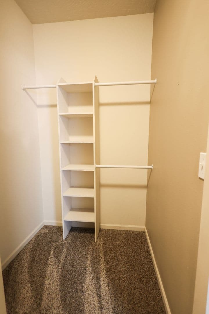 Springfield Apartment: 414 E Harrison