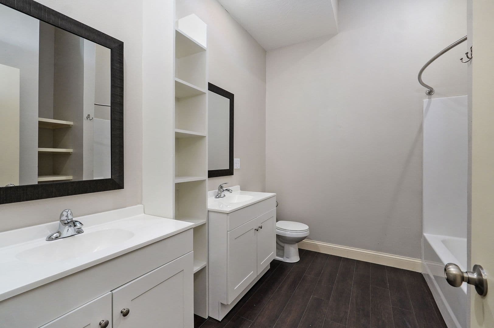 Springfield Apartment: 920 E Walnut St
