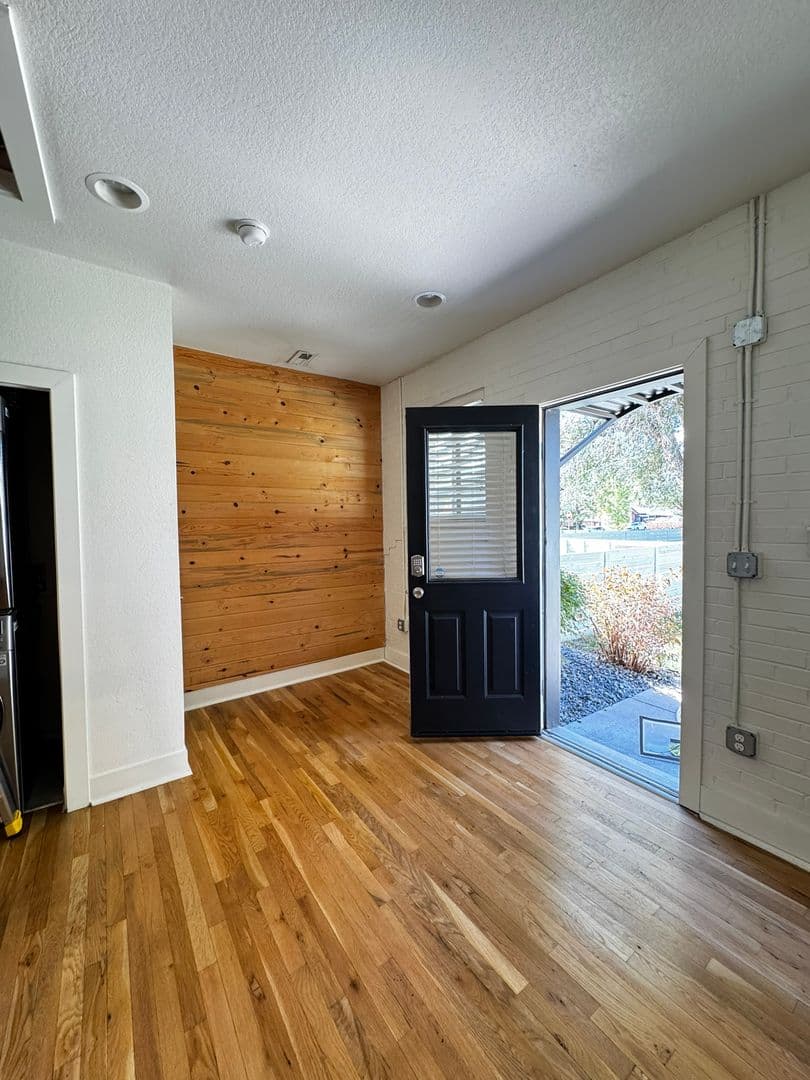 Denver Apartment: 1600-1620 N Utica