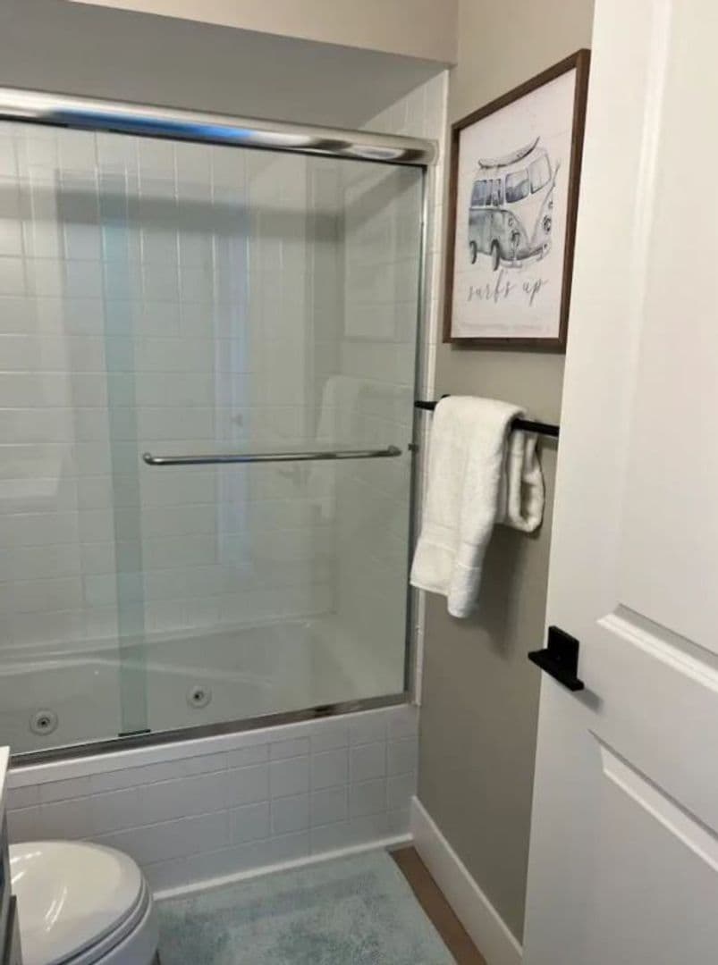 Spring Lake Apartment: 116 Millpoint Dr.