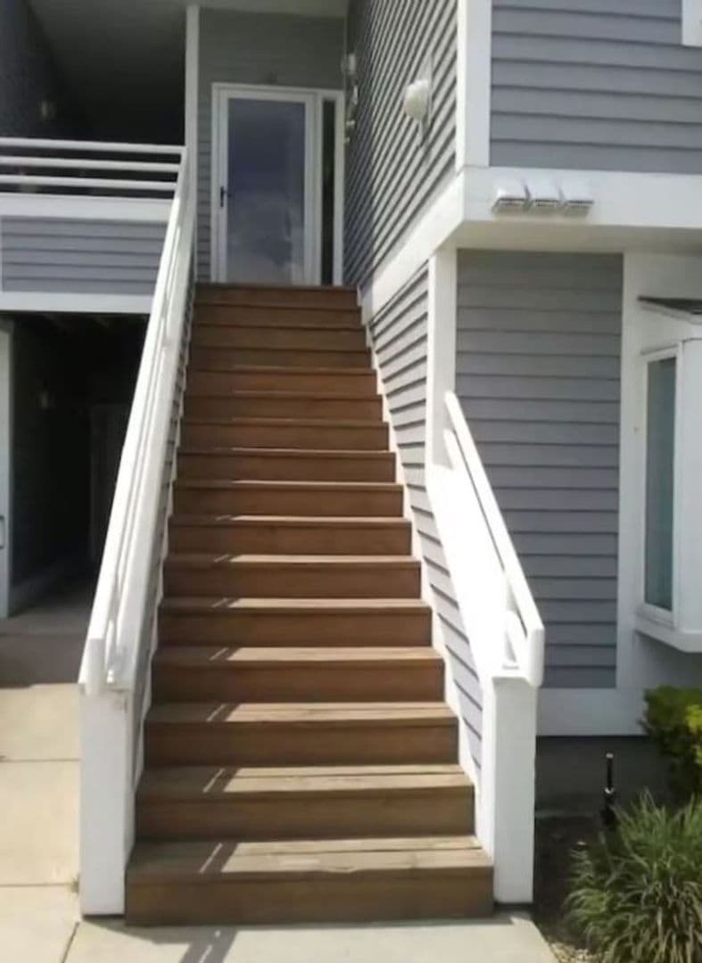 Spring Lake Apartment: 116 Millpoint Dr.