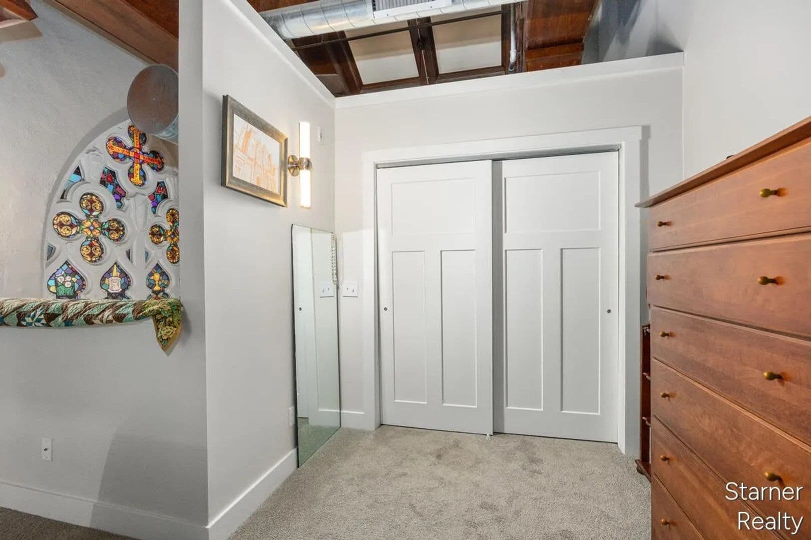 Grand Rapids Apartment: 253 Prospect Ave NE