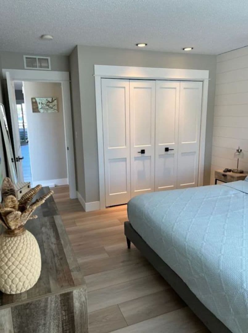 Spring Lake Apartment: 116 Millpoint Dr.