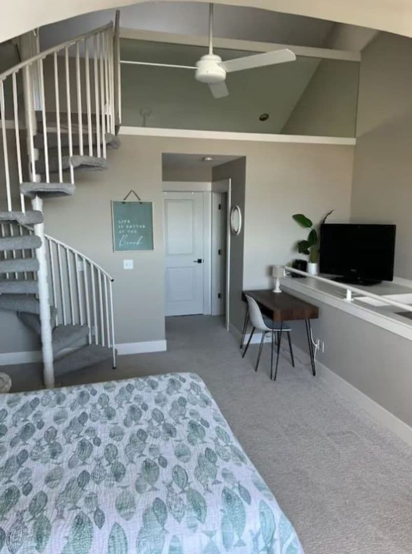Spring Lake Apartment: 116 Millpoint Dr.