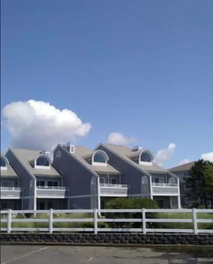 Spring Lake Apartment: 116 Millpoint Dr.