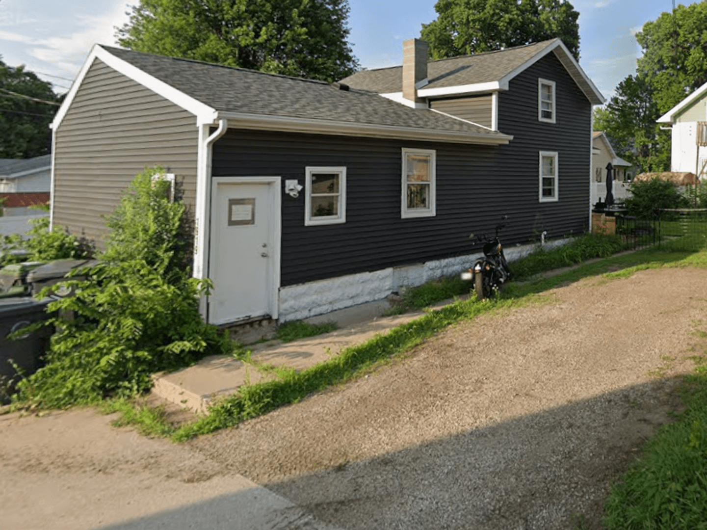La Crosse House: 1919 Kane St