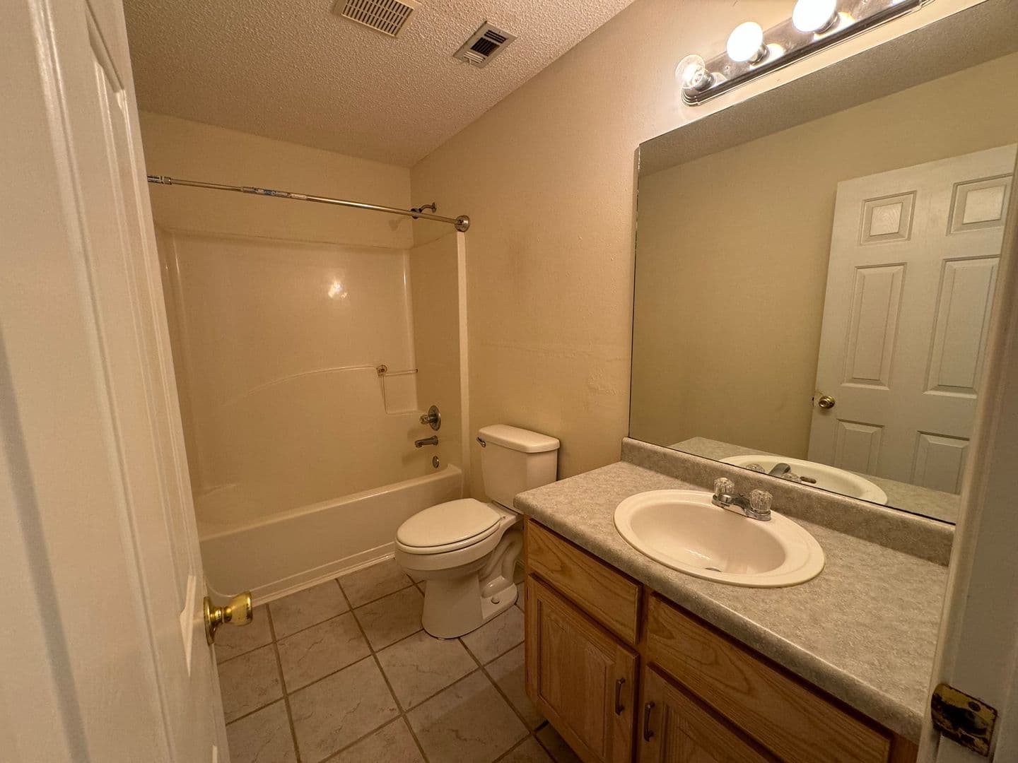 Grand Bay House: 5211 Southern Oaks Trail