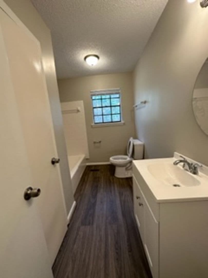 Birmingham House: 8221 Vassar Ave