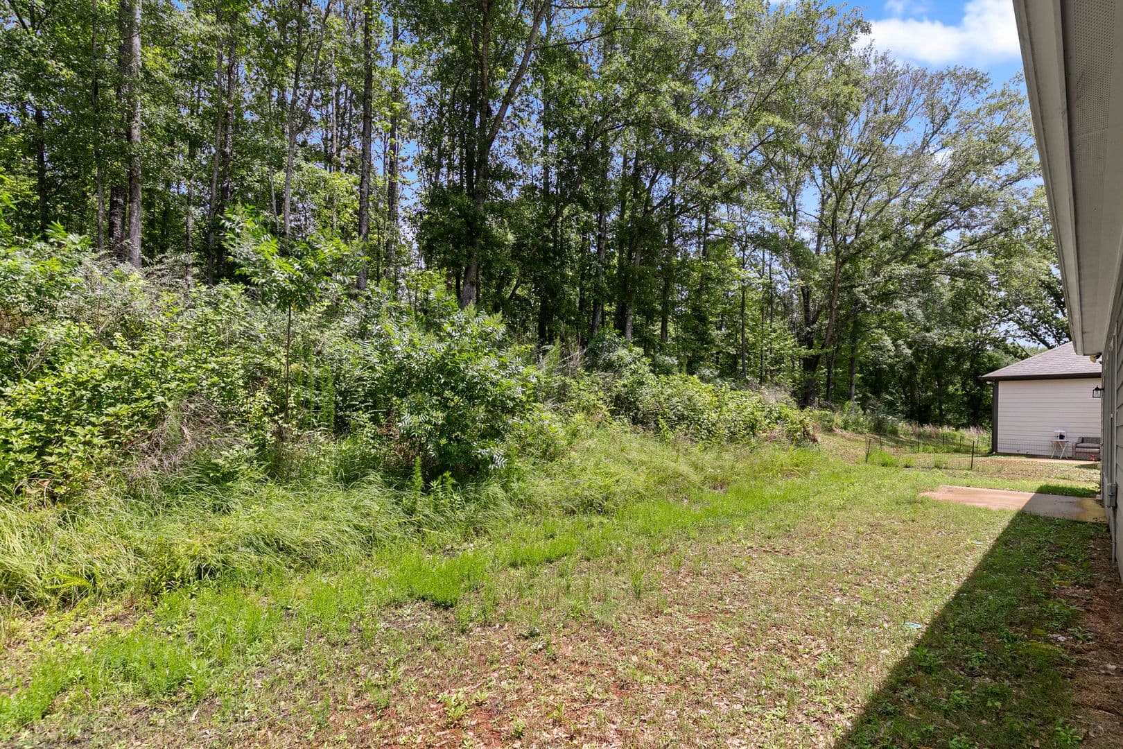 Clanton House: 275 Avalon Way