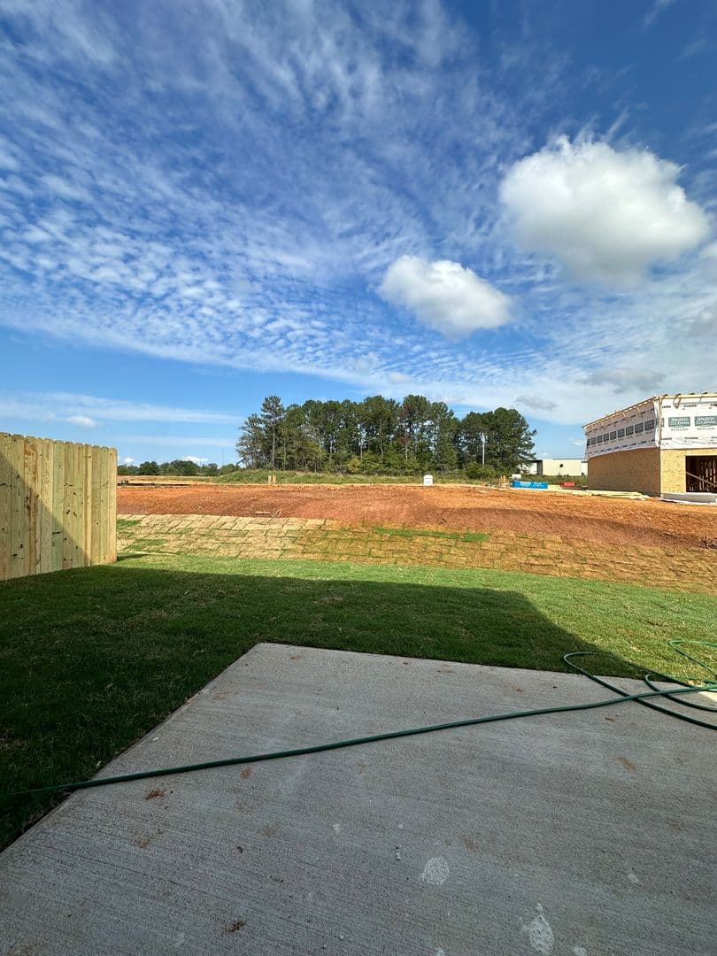 Lincoln House: 207 Driftwood Lane