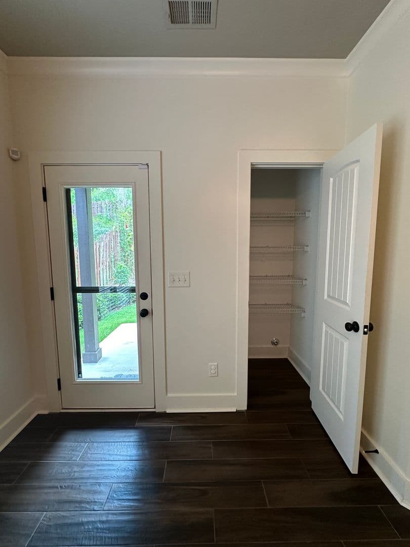 Birmingham House: 358 Kingston Circle