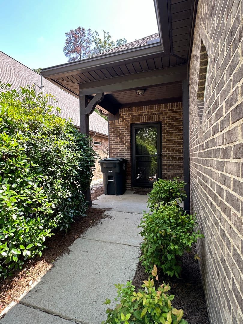 Birmingham House: 358 Kingston Circle