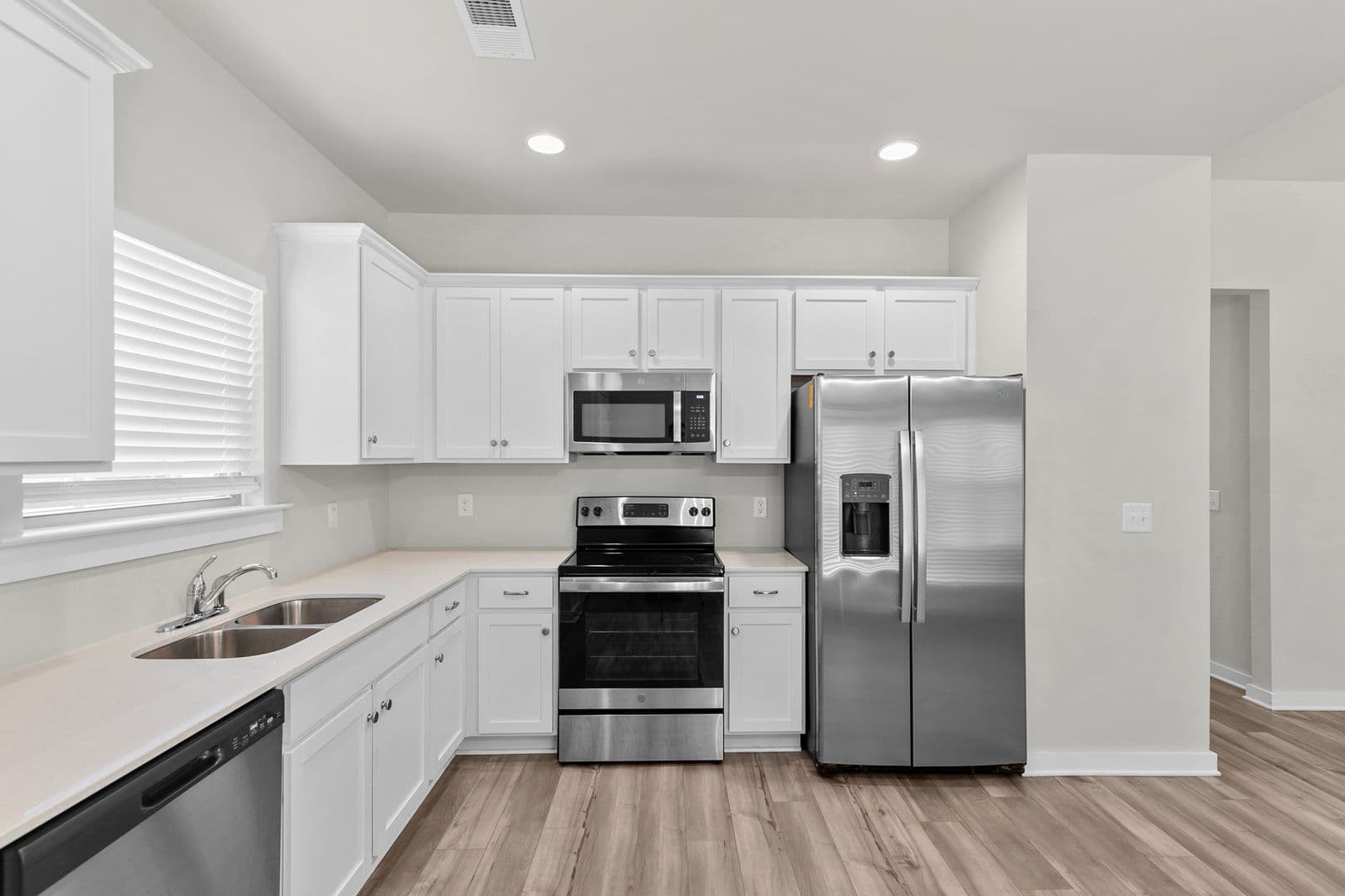 Clanton House: 275 Avalon Way
