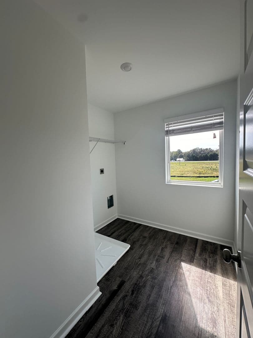 Lincoln House: 207 Driftwood Lane