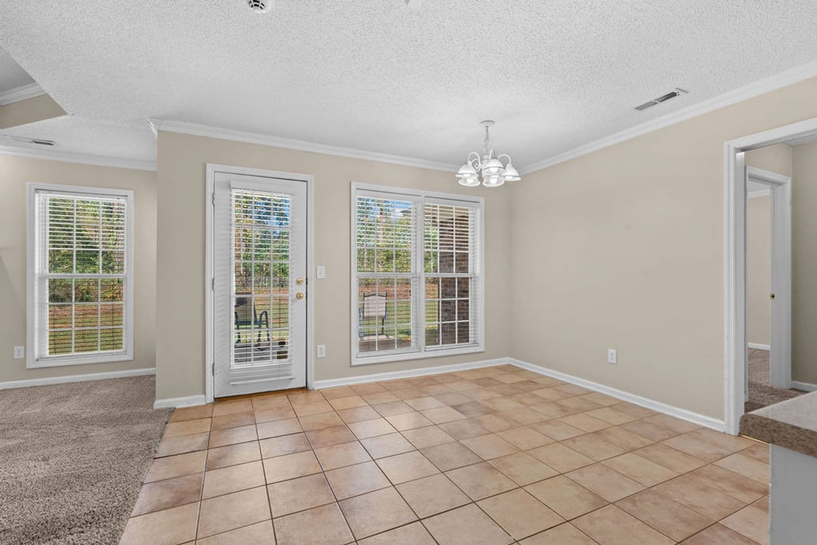 Madison House: 185 Raspberry Way