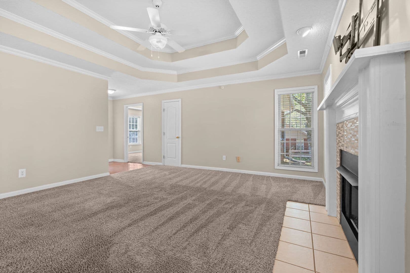 Madison House: 185 Raspberry Way