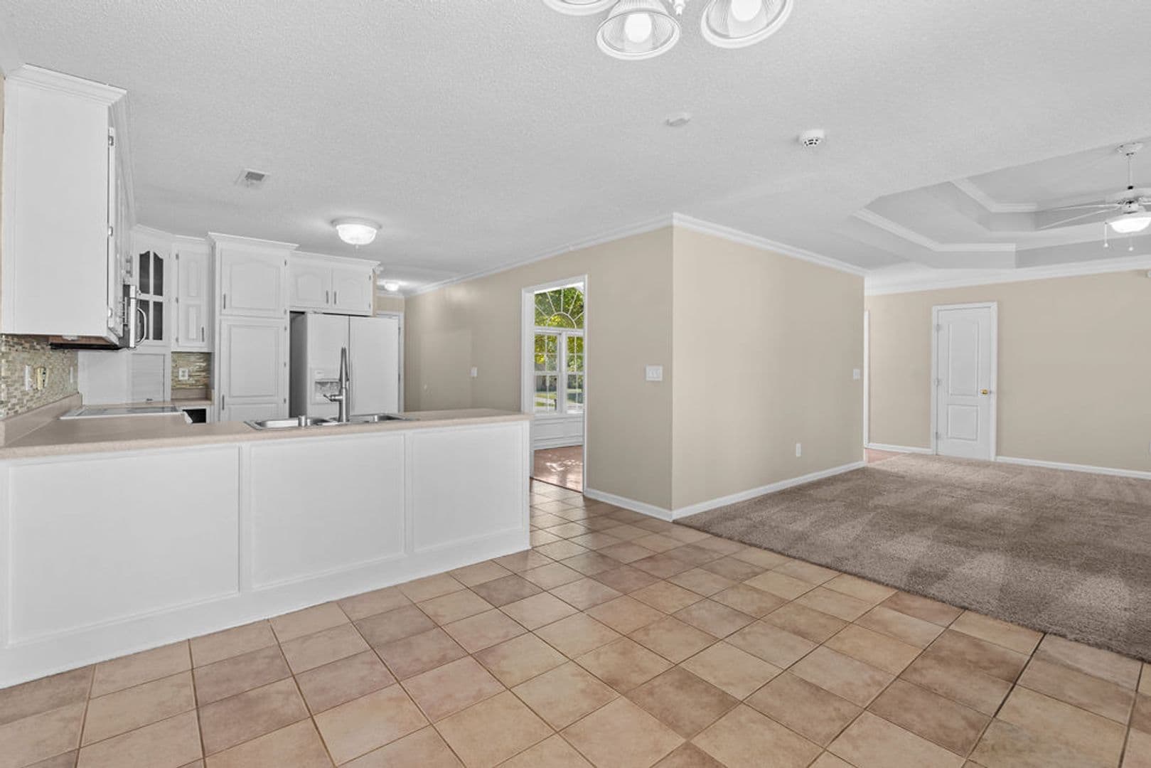 Madison House: 185 Raspberry Way