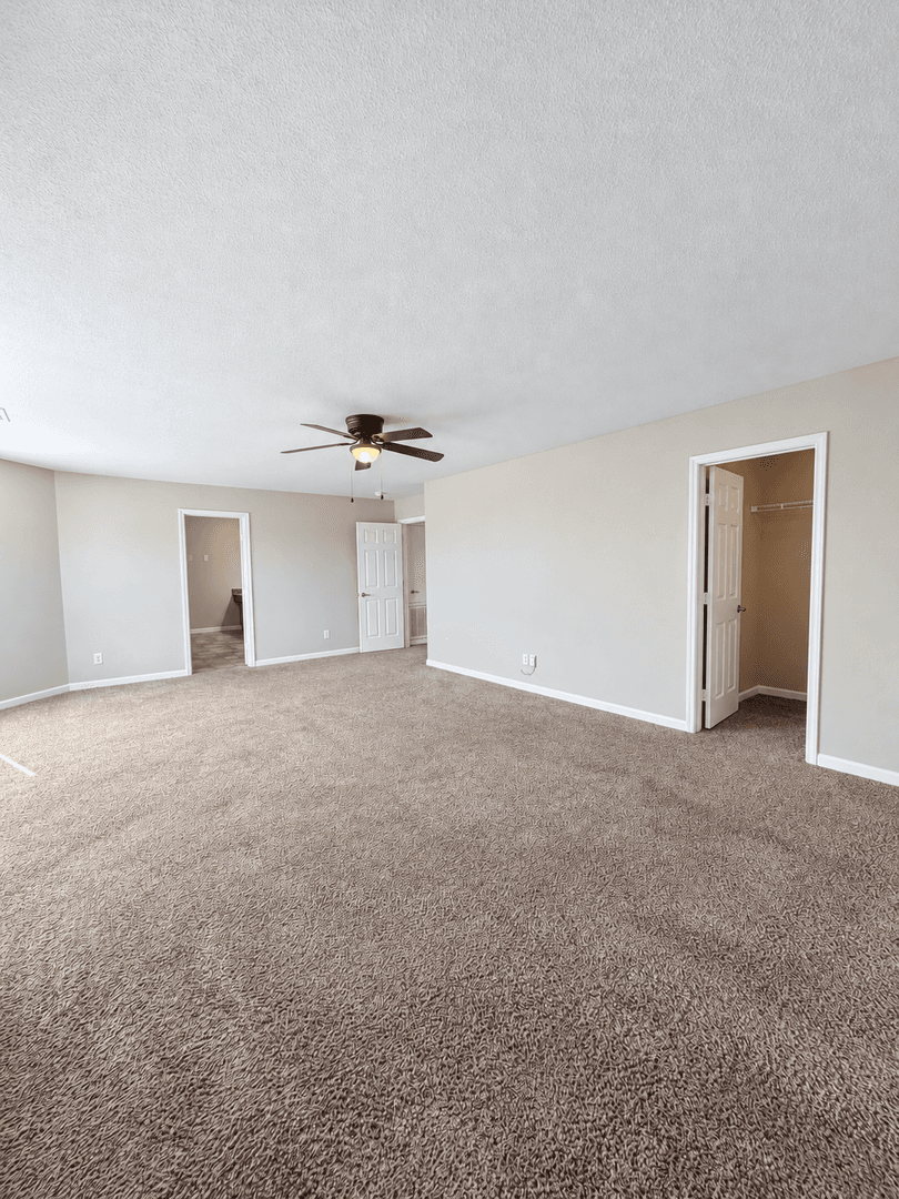 Madison House: 123 Forestbrook Drive
