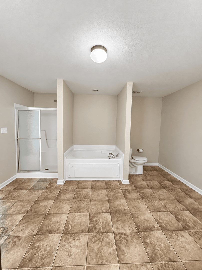 Madison House: 123 Forestbrook Drive