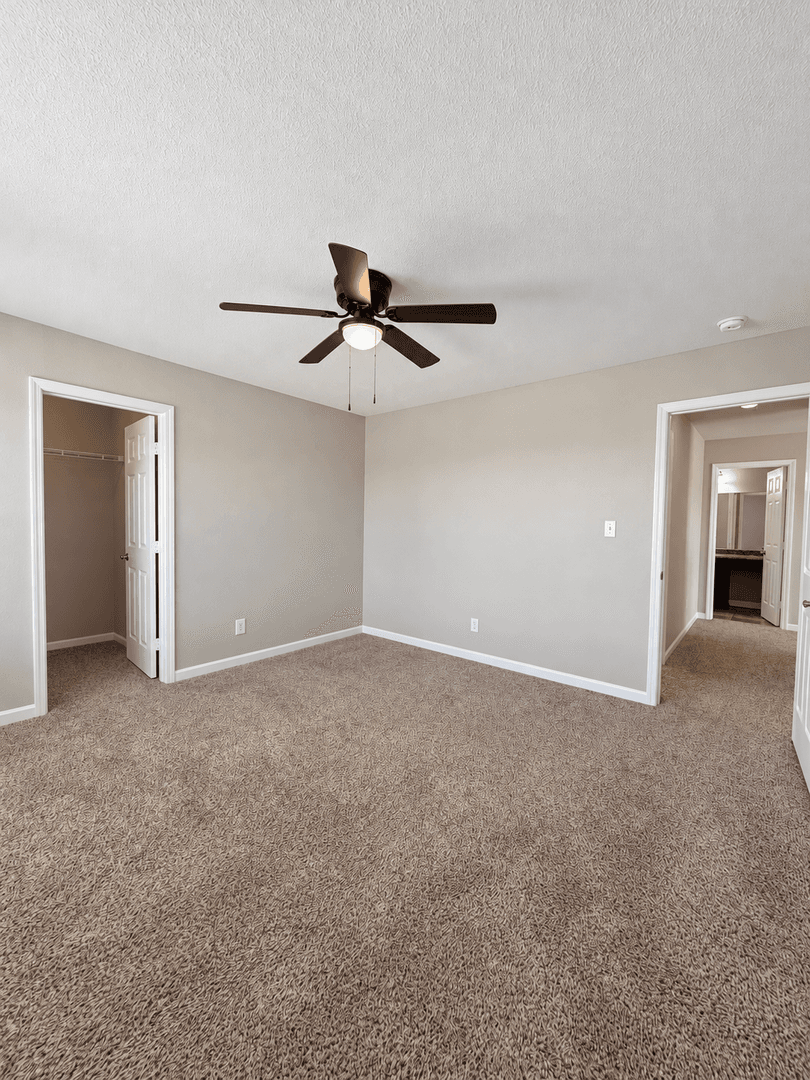 Madison House: 123 Forestbrook Drive