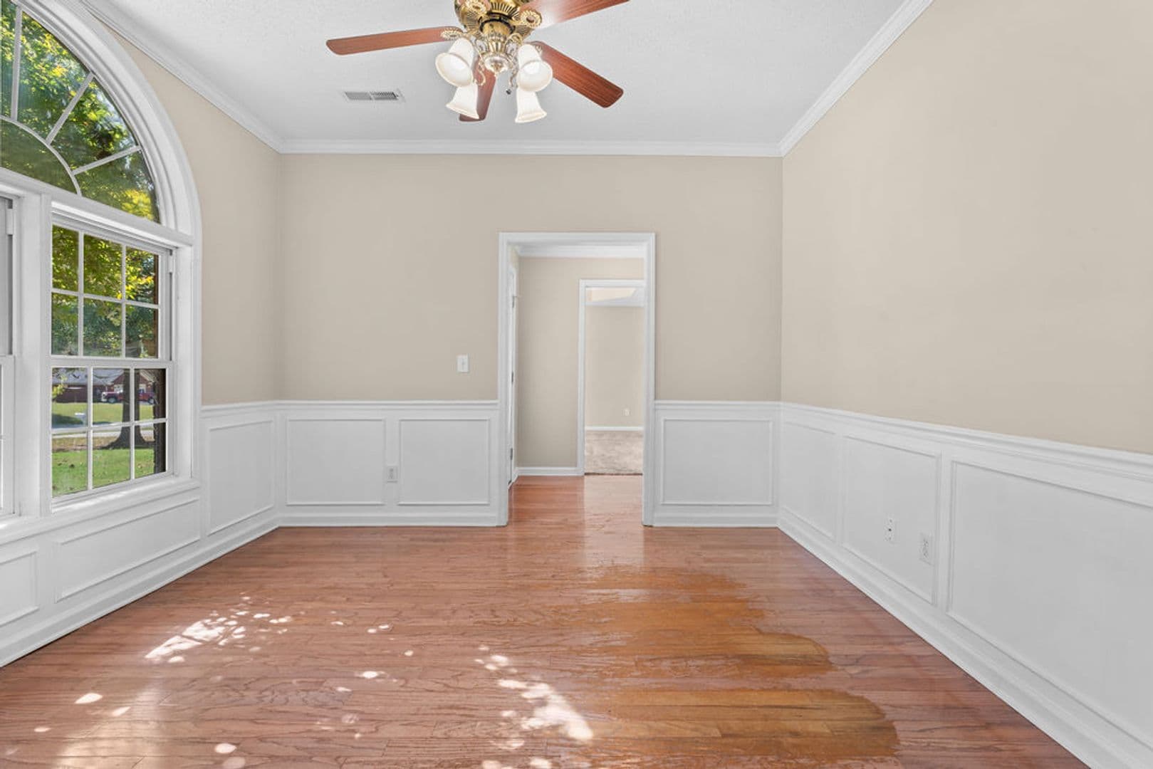 Madison House: 185 Raspberry Way
