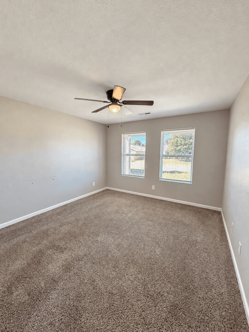 Madison House: 123 Forestbrook Drive