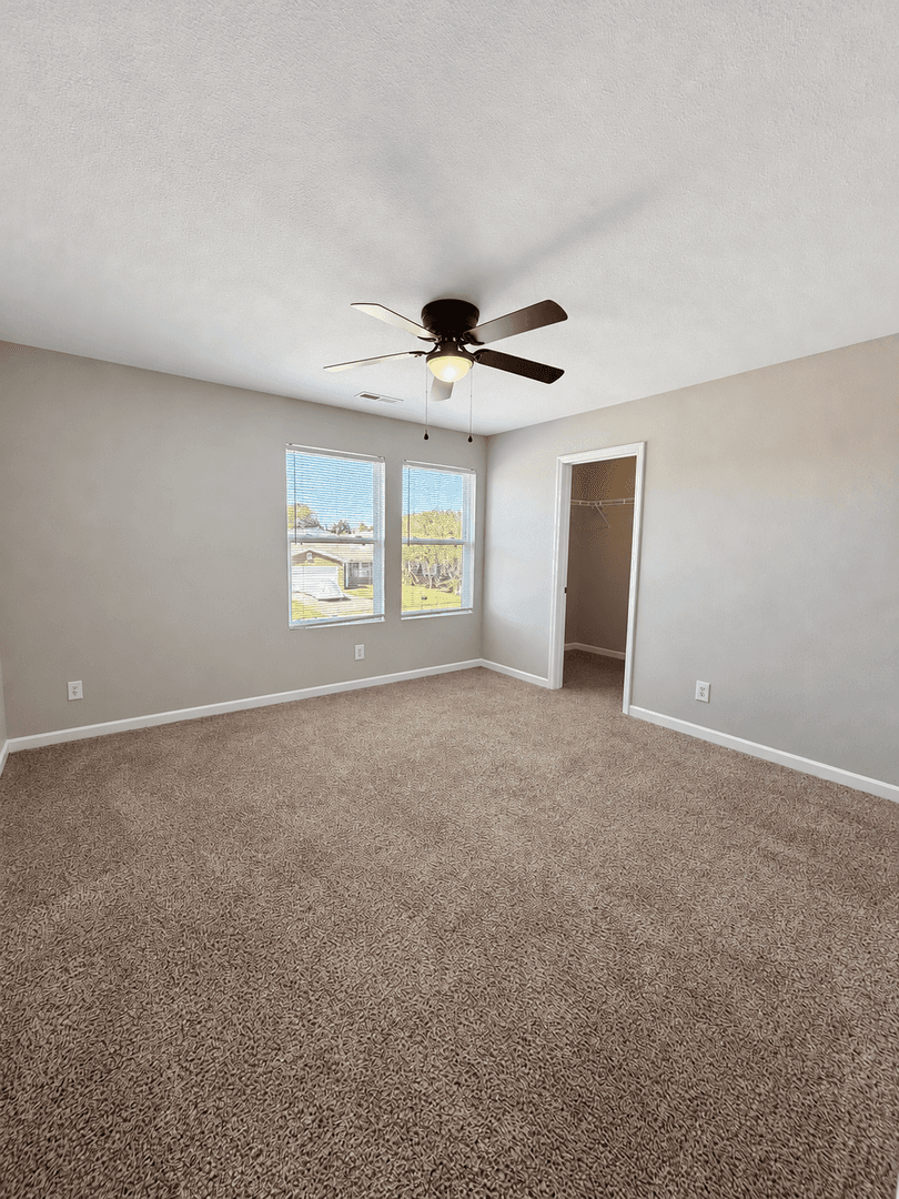 Madison House: 123 Forestbrook Drive