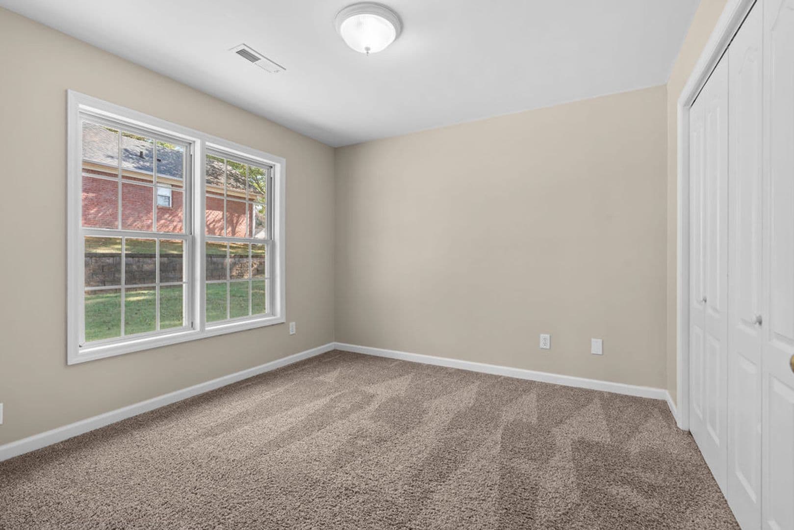Madison House: 185 Raspberry Way