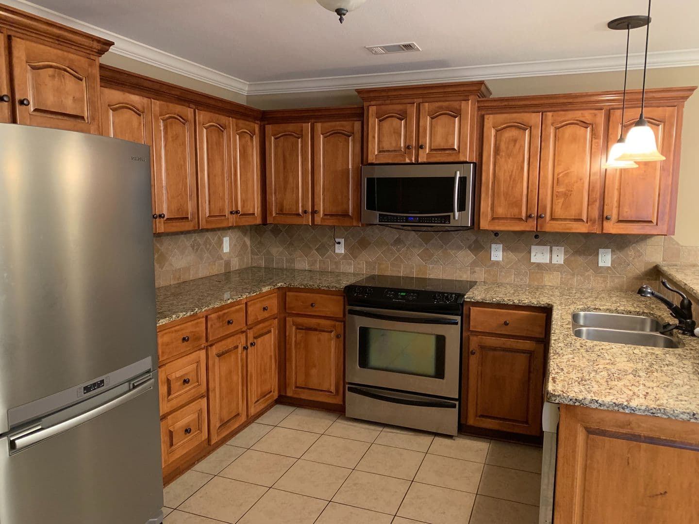 Jacksonville House: 1001 Mesquite Trl
