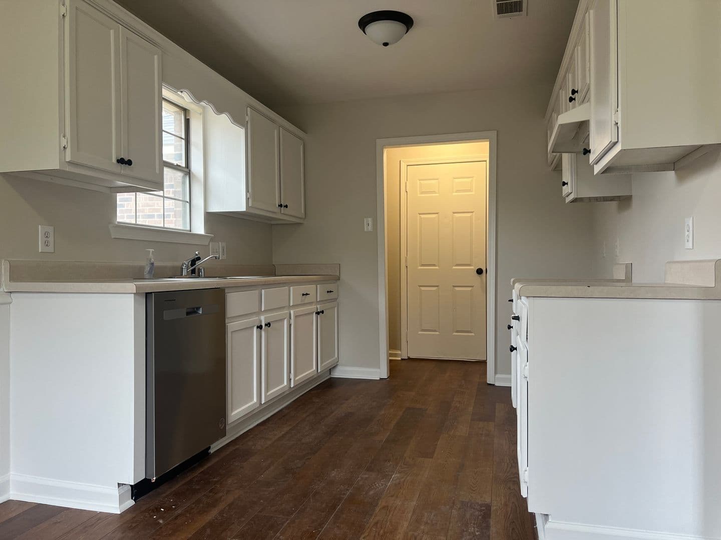 Conway House: 1505 Hathaway Dr.