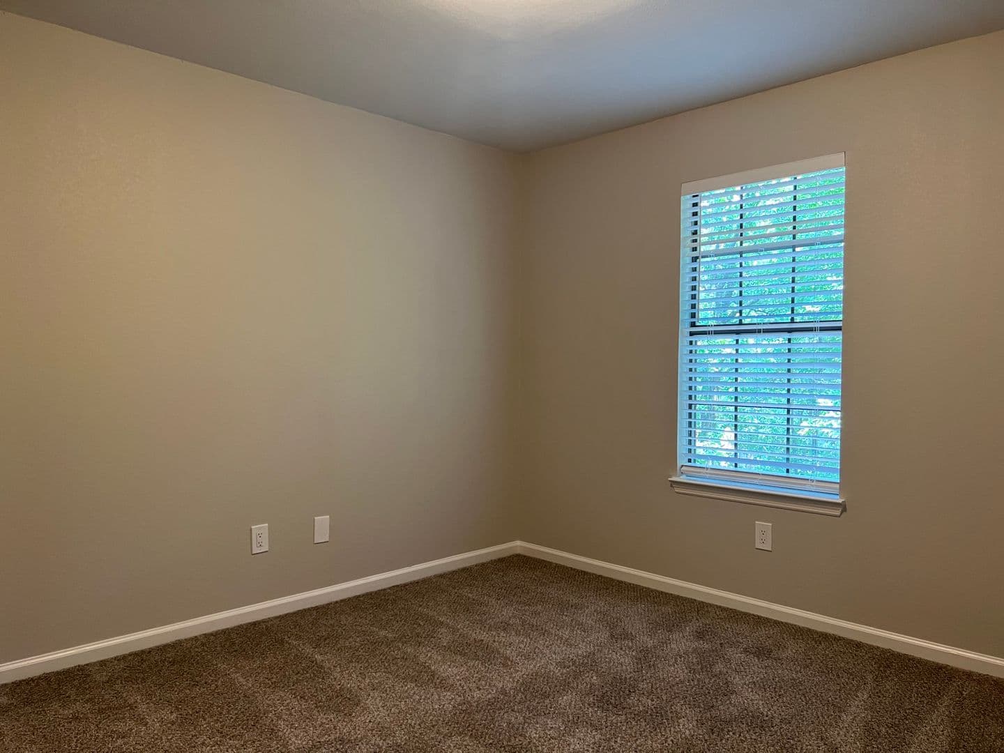 Little Rock House: 11907 Saint Charles Blvd