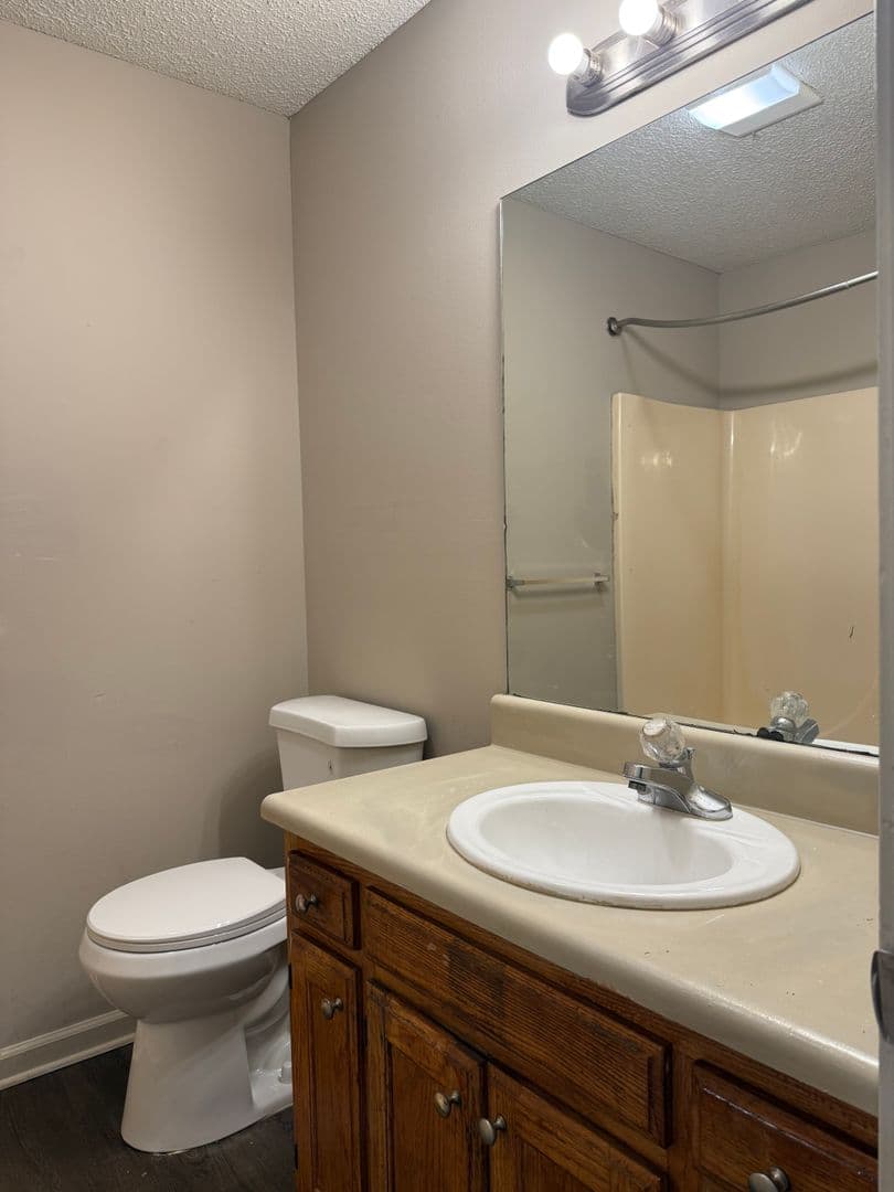 Maumelle House: 20 Edgehill Cove