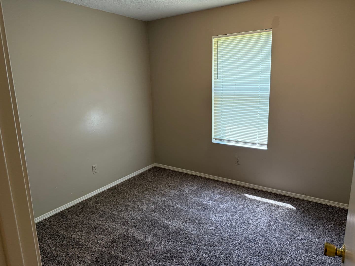 Maumelle House: 127 Rolling Oaks DR