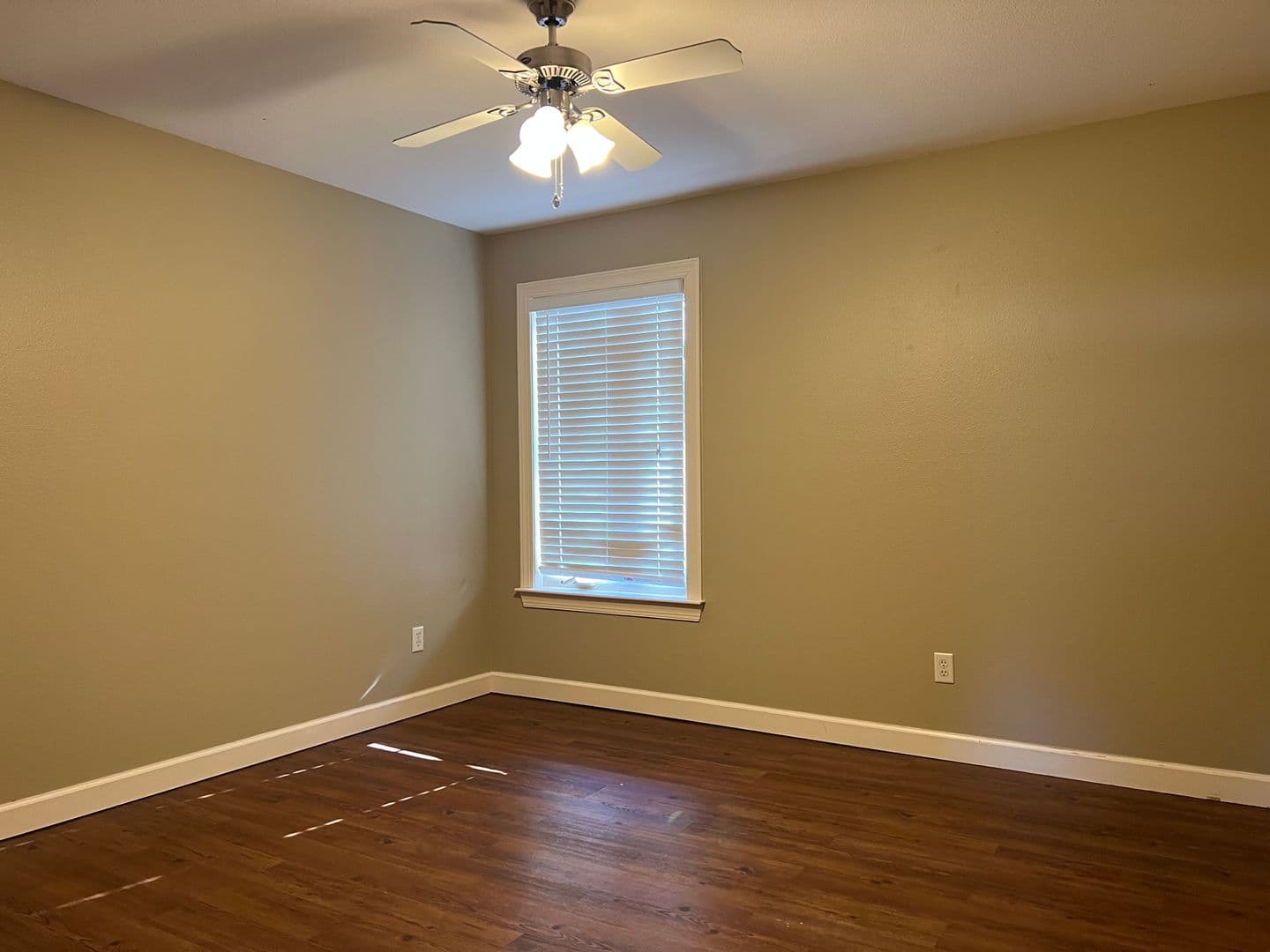 Cabot House: 74 Lakeland Dr.