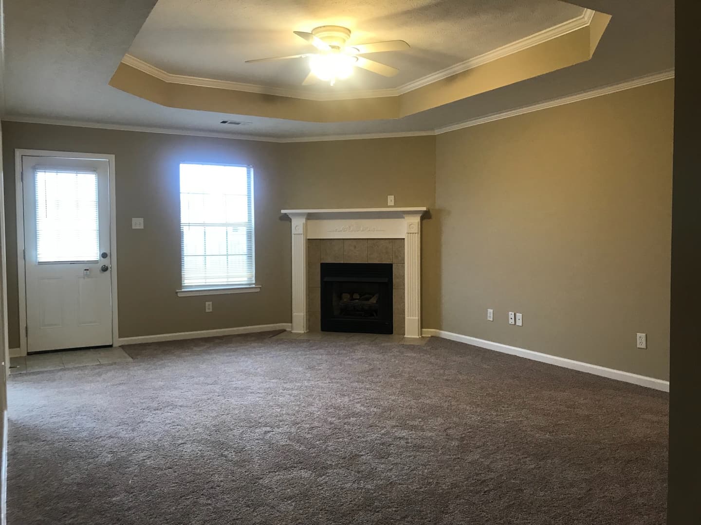 Cabot House: 16 Mustang Dr.