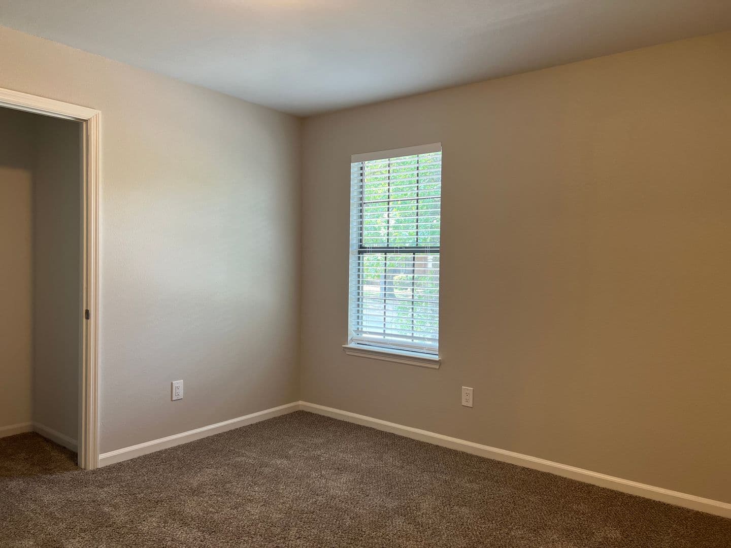 Little Rock House: 11907 Saint Charles Blvd