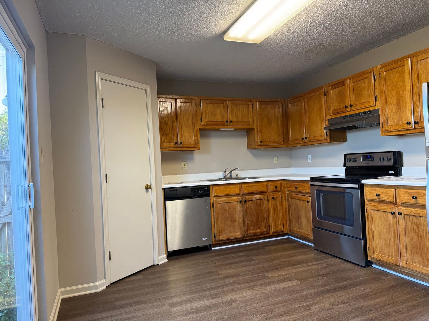 Maumelle House: 20 Edgehill Cove