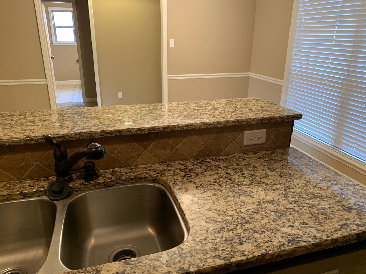 Jacksonville House: 1001 Mesquite Trl