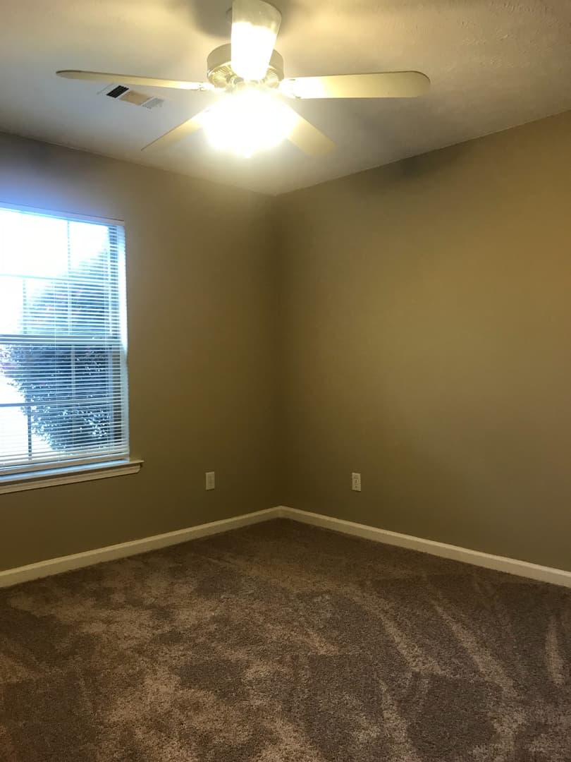 Cabot House: 16 Mustang Dr.